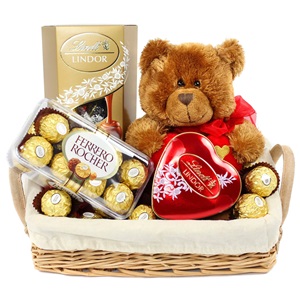 ferrero-rocher-with-teddy-bear-hamper-900477_1024x1024.jpg